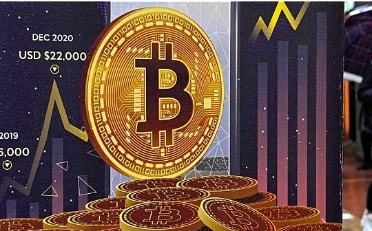比特币为何跌破10万美元？分析师为何预测短期或回落至9万美元？